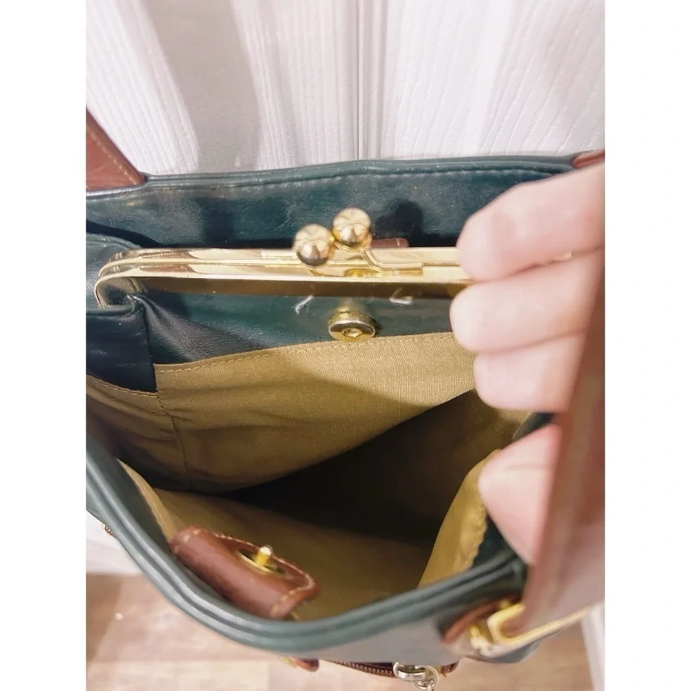 Mondani Vintage Style Purse in Forest Green and Cognac Brown